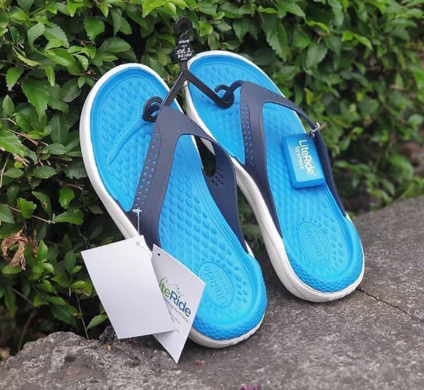 CROCS LITE RIDE FLIP FLOPS - Image 3