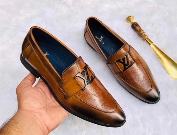 LOUIS VUITTON MOCASSINS