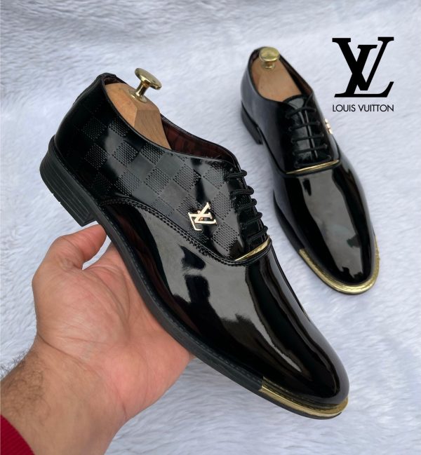 LOUIS VUITTON PATENT FORMALS - Image 2