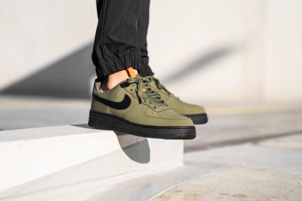 NIKE AIR FORCE 07