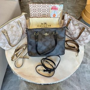 Large premium women’s handbag in black, beige and brown – superior quality