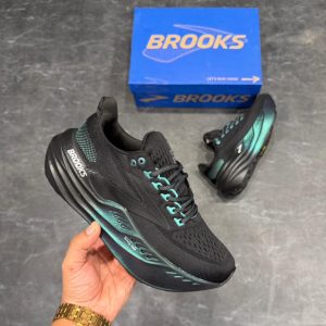 Cushioned Runner Sneakers – New Color Edition